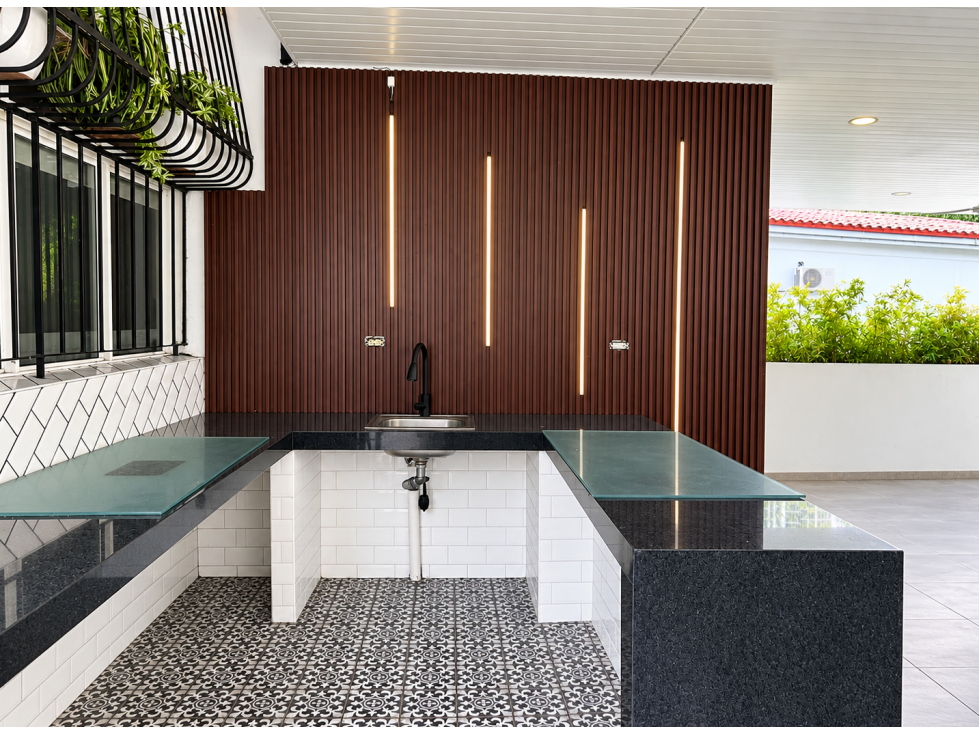 CASA EN ALQUILER EN VÍA PORRAS | PARA VIVIENDA U OFICINAS-MZ — foto 5