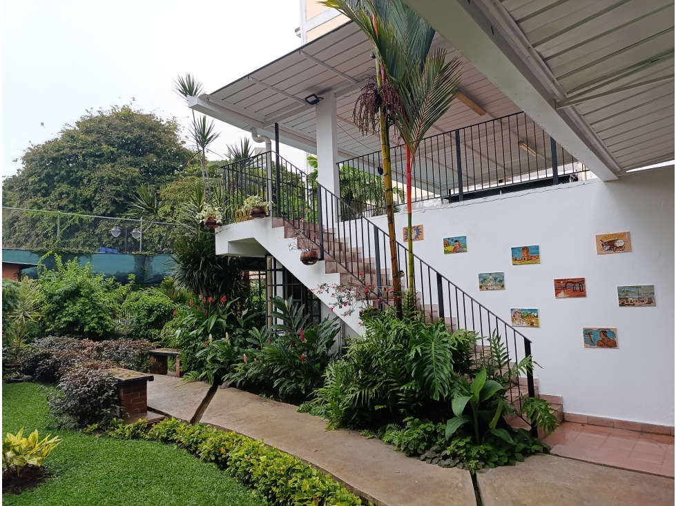 Casa en venta, El Carmen, Panamá | con piscina y local comercial | ES — foto 5