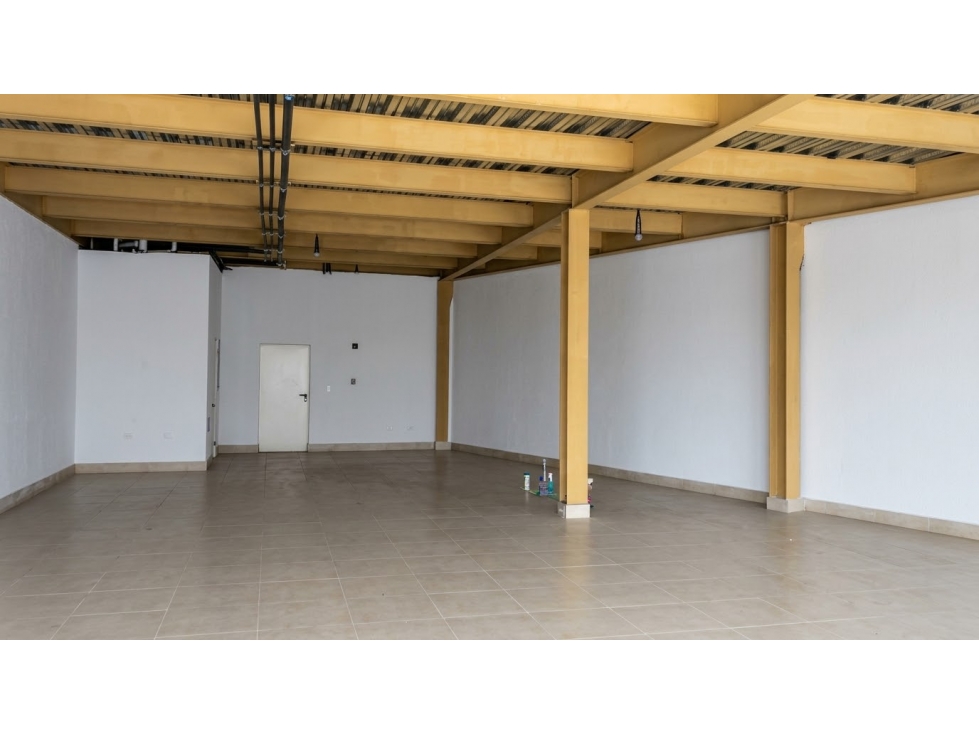 Vendo local comercial P/B en Plaza Santa Fe Tocumen (AB) — foto 2