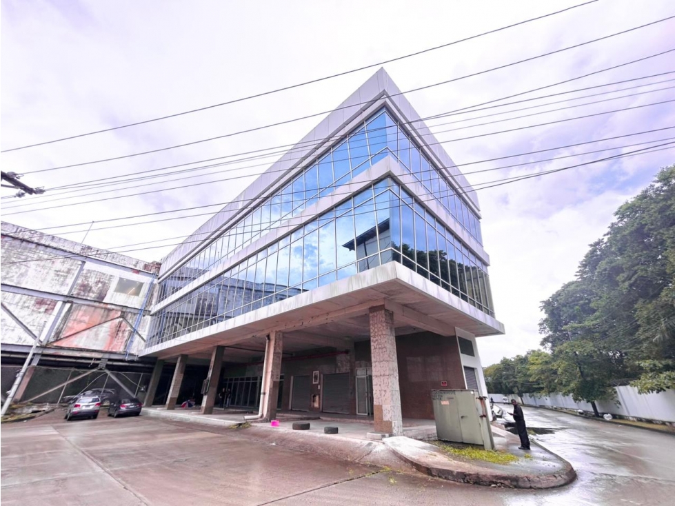 Vendo Centro Comercial Interplaza Apolo/Zona Libre De Colón (AB) - 4