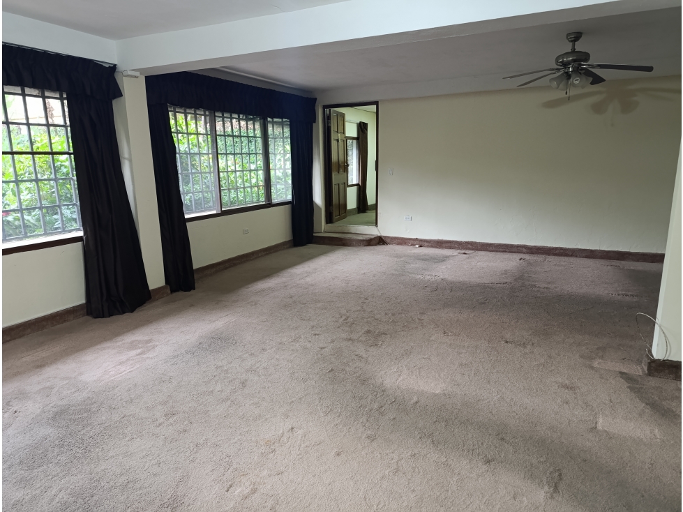 Casa en venta, El Carmen, Panamá | con piscina y local comercial | ES — foto 6