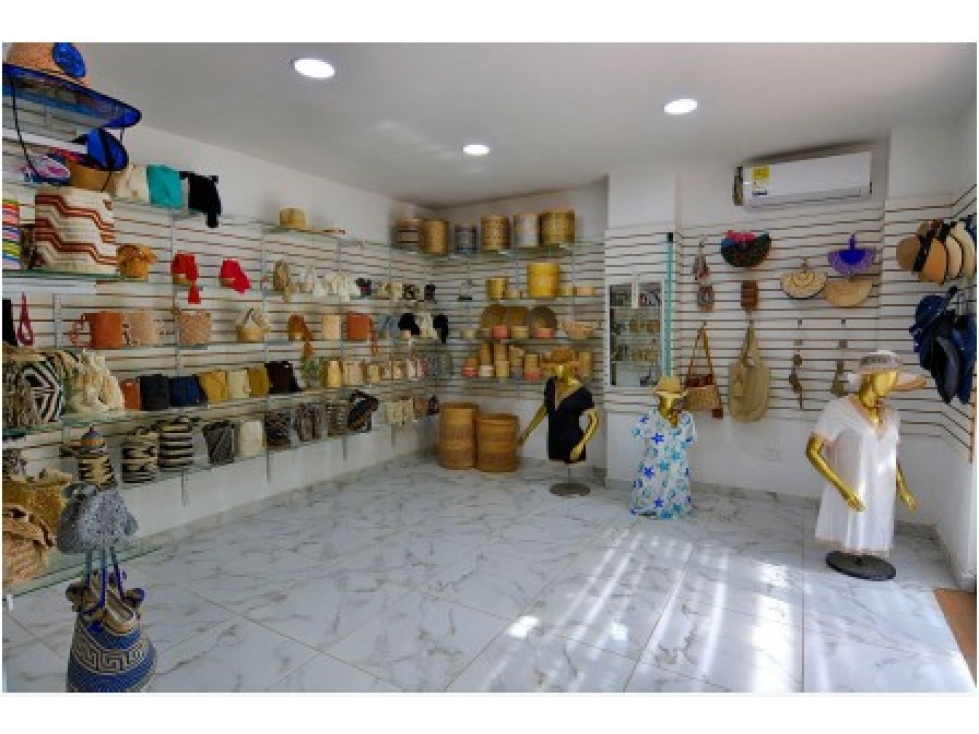 LOCAL COMERCIAL EN VENTA 31 M2 ZAZUE