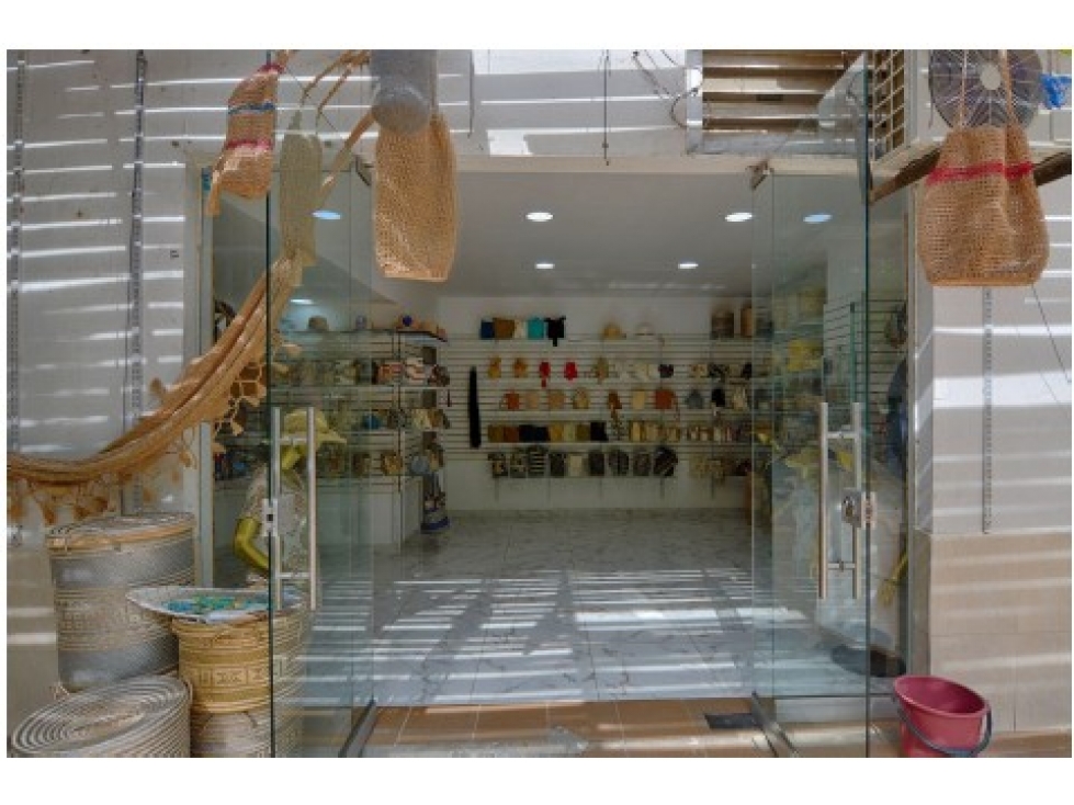 LOCAL COMERCIAL EN VENTA 31 M2 ZAZUE — foto 4