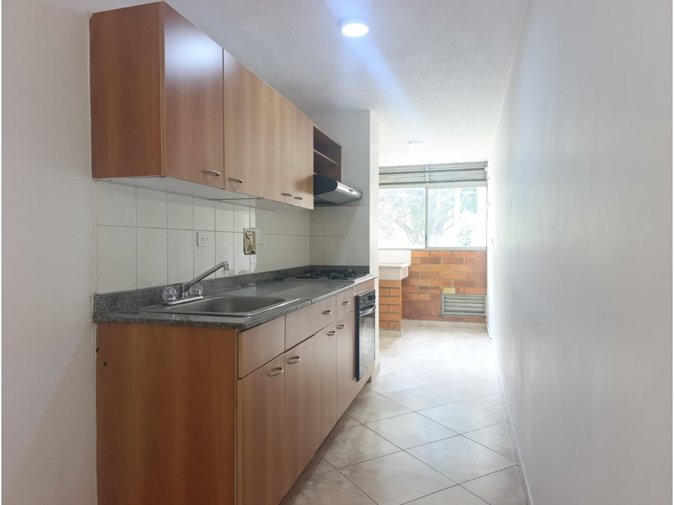 Apartamento en venta en Loma de los Bernal Medellín — foto 2