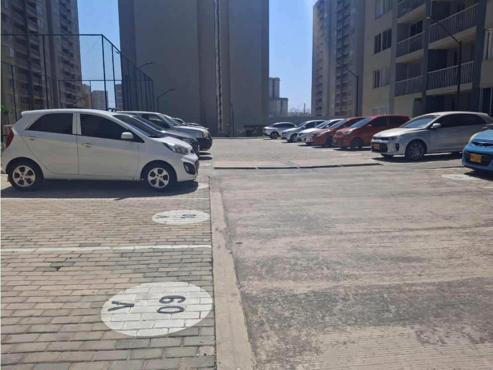 VENTA -ARRIENDO CIUDAD MALLORQUIN MAUI PISO 17 LADO SOMBRA 58 m² — foto 2