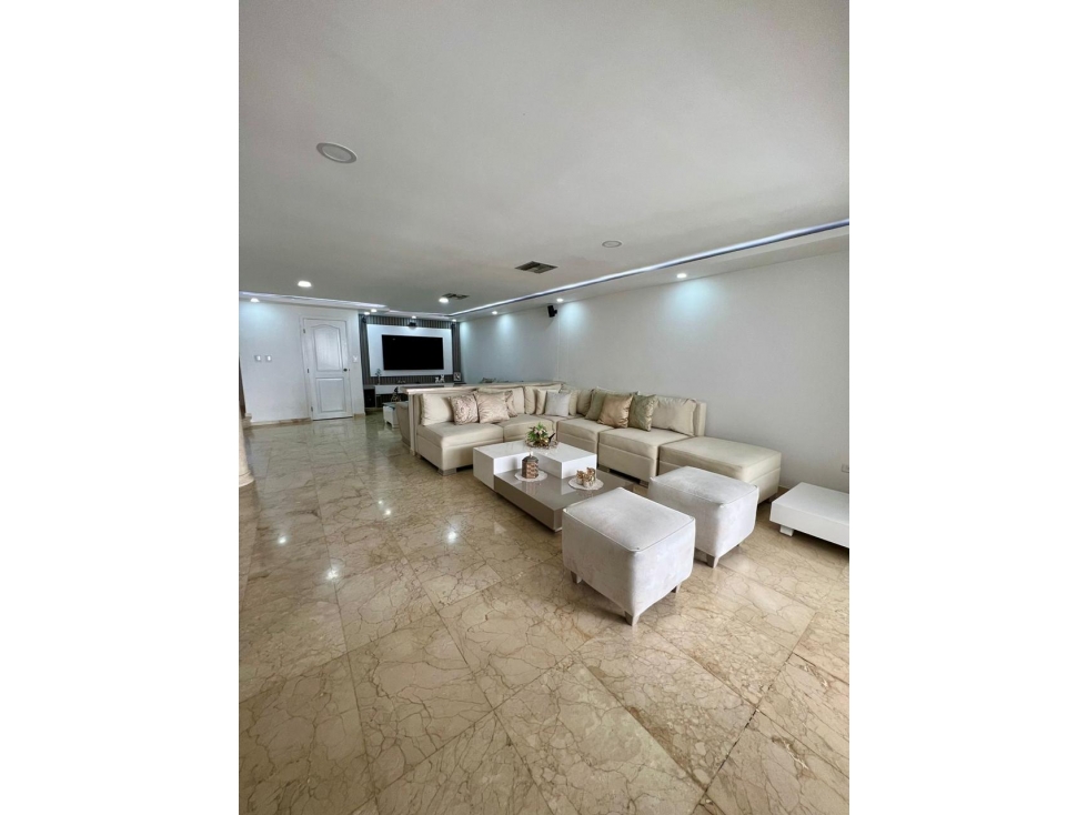VENTA CASA CON PISCINA VILLASANTOS INDEPENDIENTE 398 MT 4 HABITACIONES