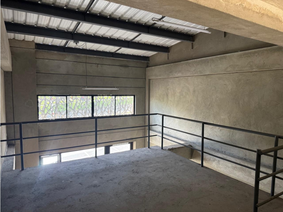 EN VENTA LOCAL EN CERRITOS PEREIRA — foto 3