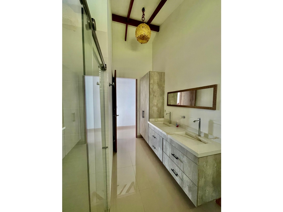 EN VENTA CASA CAMPESTRE EN EL LAGO CALIMA - 4