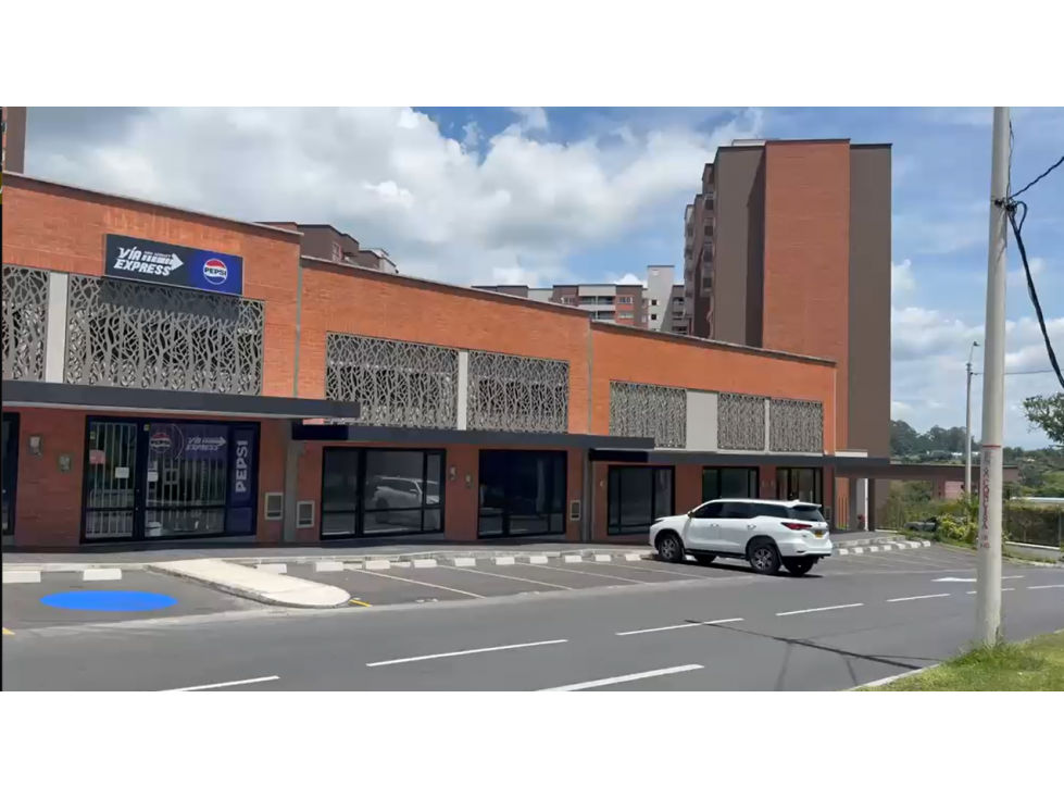 EN VENTA LOCAL EN CERRITOS PEREIRA — foto 2