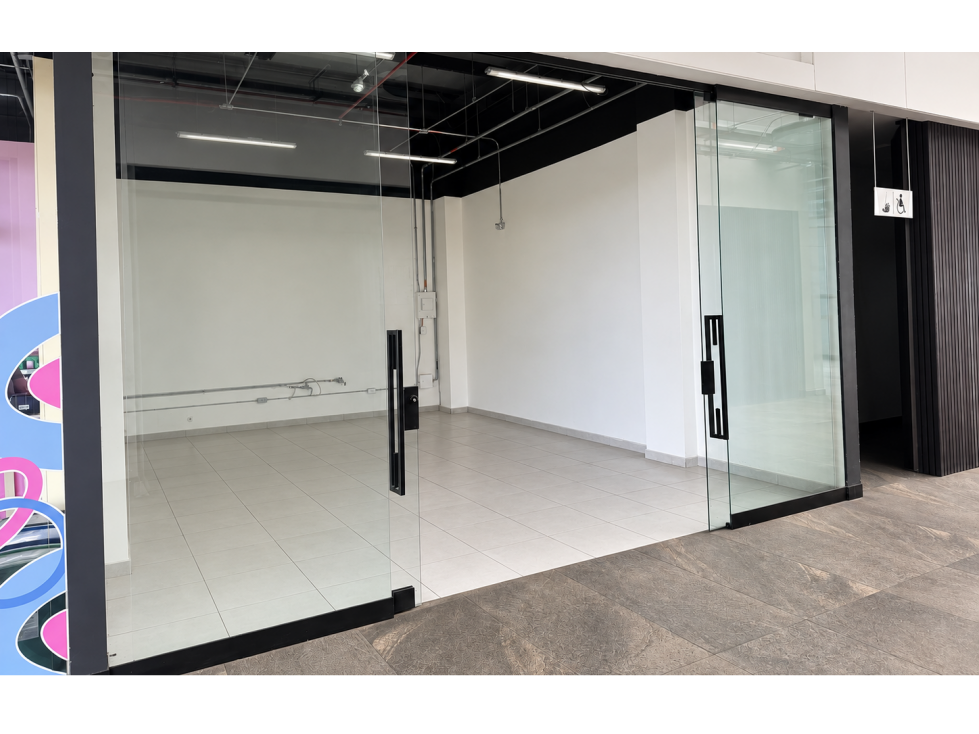 EN VENTA LOCAL COMERCIAL EN CONDINA PEREIRA - 3