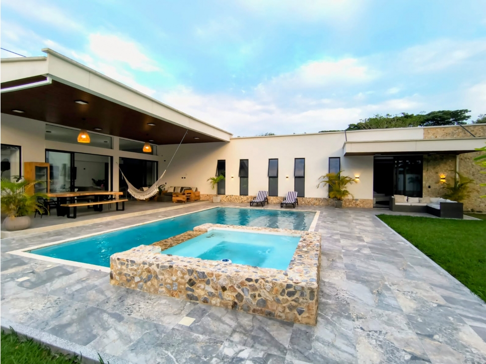 EN VENTA CASA CAMPESTRE EN CARTAGO VALLE