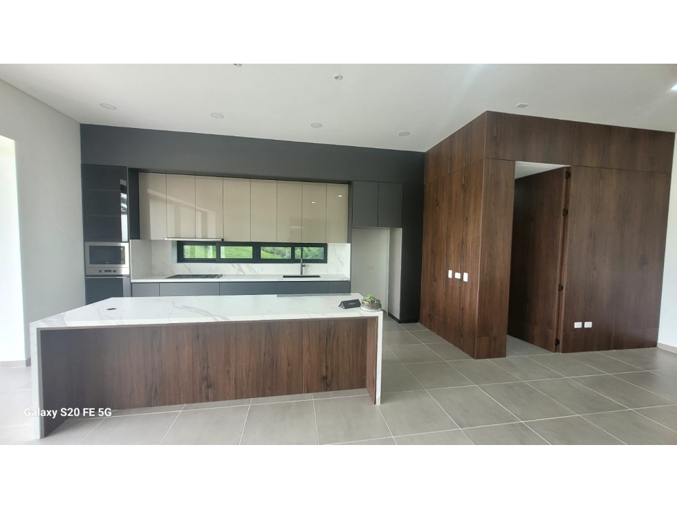 EN RENTA CASA CAMPESTRE EN CERRITOS PEREIRA