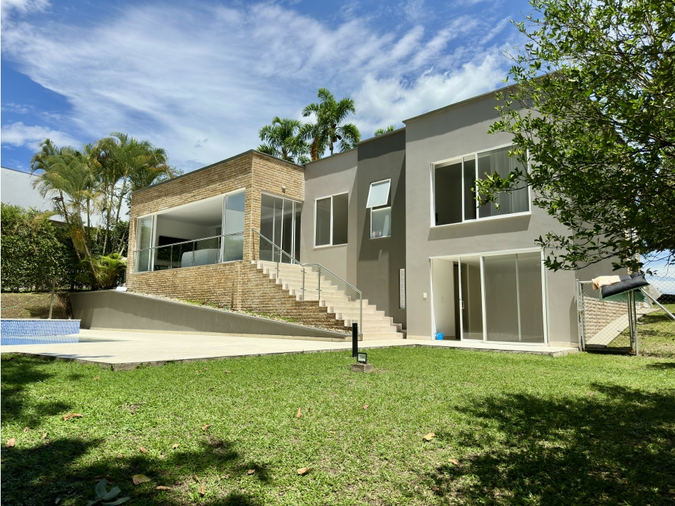 EN VENTA CASA CAMPESTRE EN CERRITOS PEREIRA