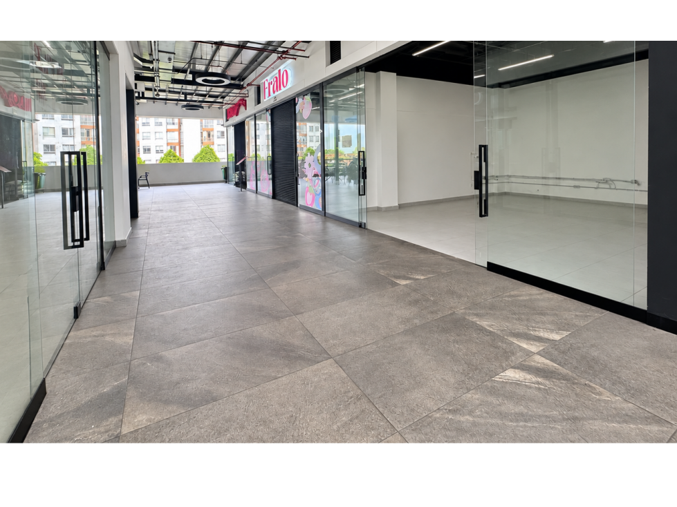 EN VENTA LOCAL COMERCIAL EN CONDINA PEREIRA - 4