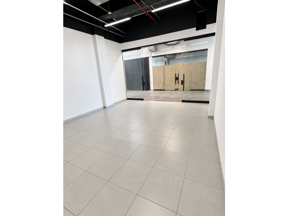EN VENTA LOCAL COMERCIAL EN CONDINA PEREIRA - 6