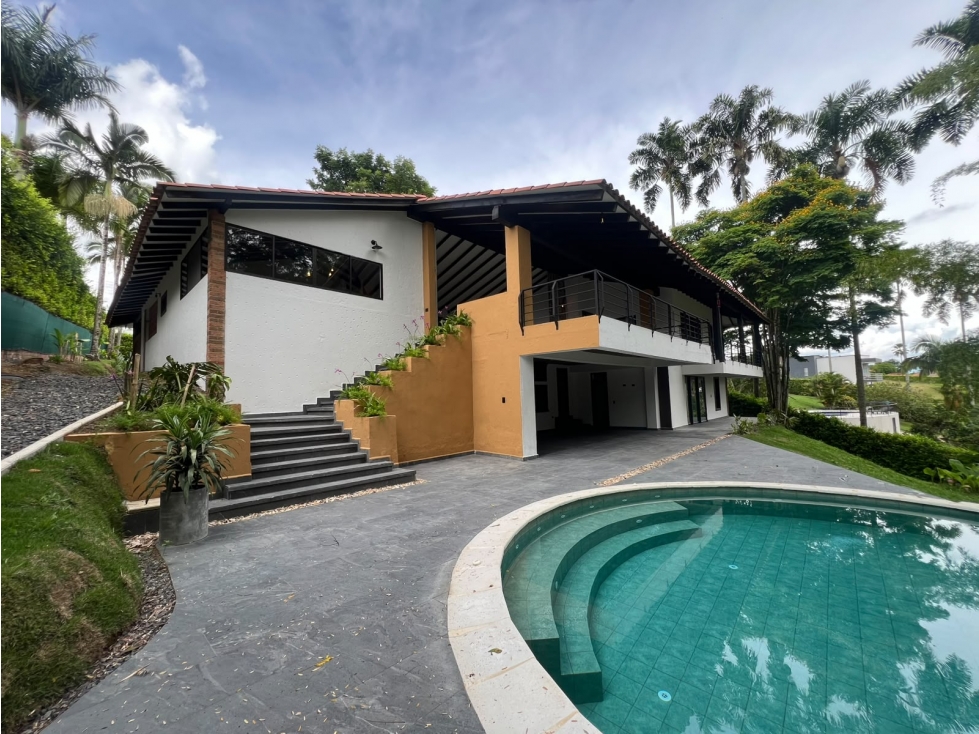 EN RENTA CASA CAMPESTRE EN CERRITOS PEREIRA