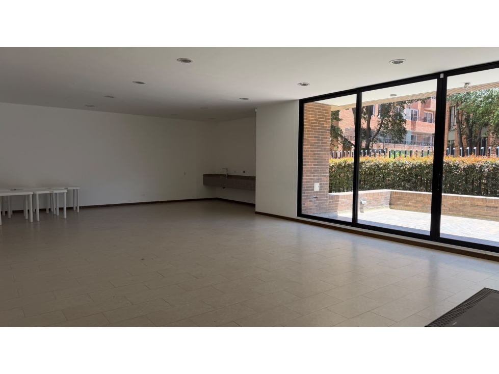 ¡101 MÂ² EXTERIORES CON BALCÃN, 2 GARAJES EN LA CALLE 106! — foto 4