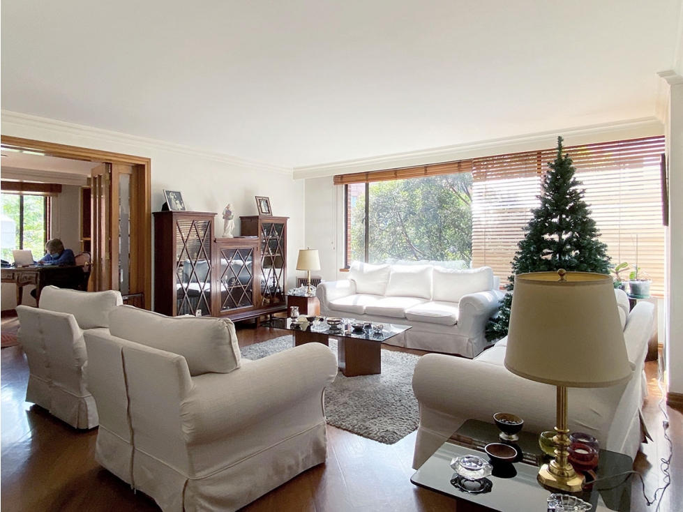 ¡240 MÂ² EXTERIORES, 4 ALCOBAS Y 4 GARAJES EN ROSALES BAJO! — foto 2