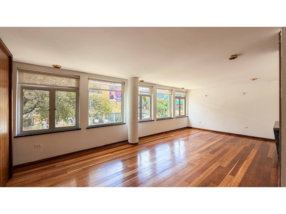 ¡133 MÂ² EXTERIORES, ALTURA DE 2.60 M Y CHIMENEA EN EL VIRREY!