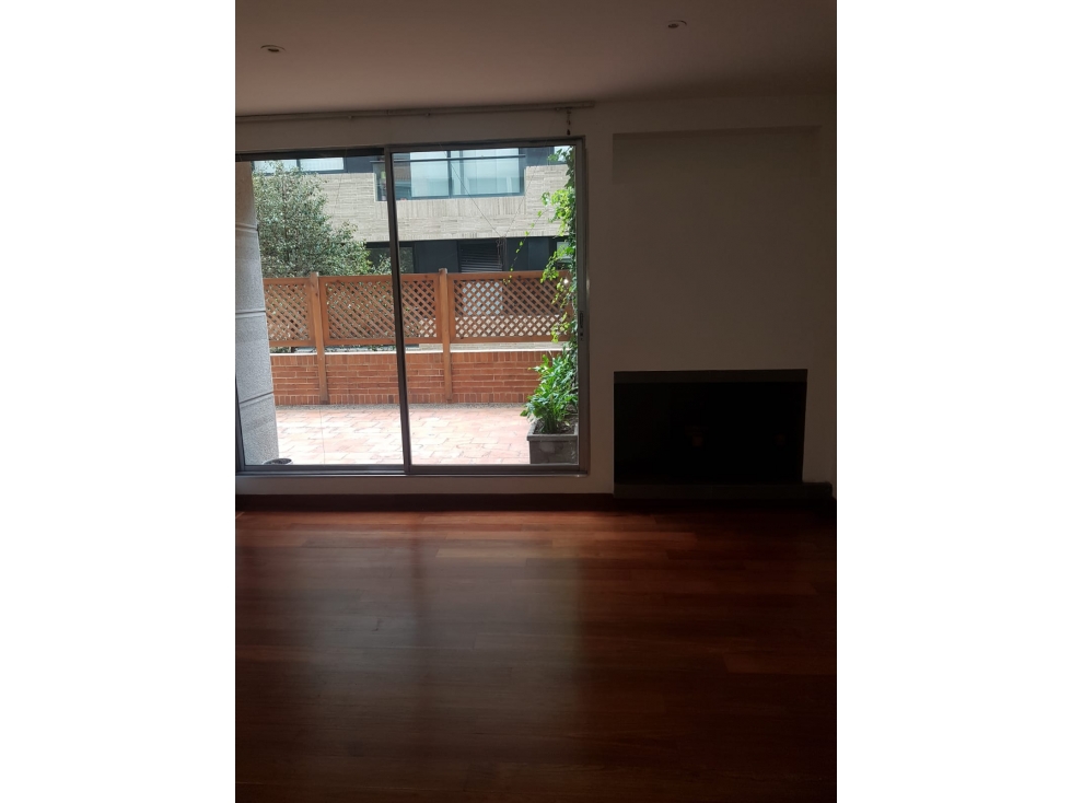 ¡TERRAZA PRIVADA, 2 GARAJES Y EXCLUSIVIDAD EN CHICÃ RESERVADO! — foto 2