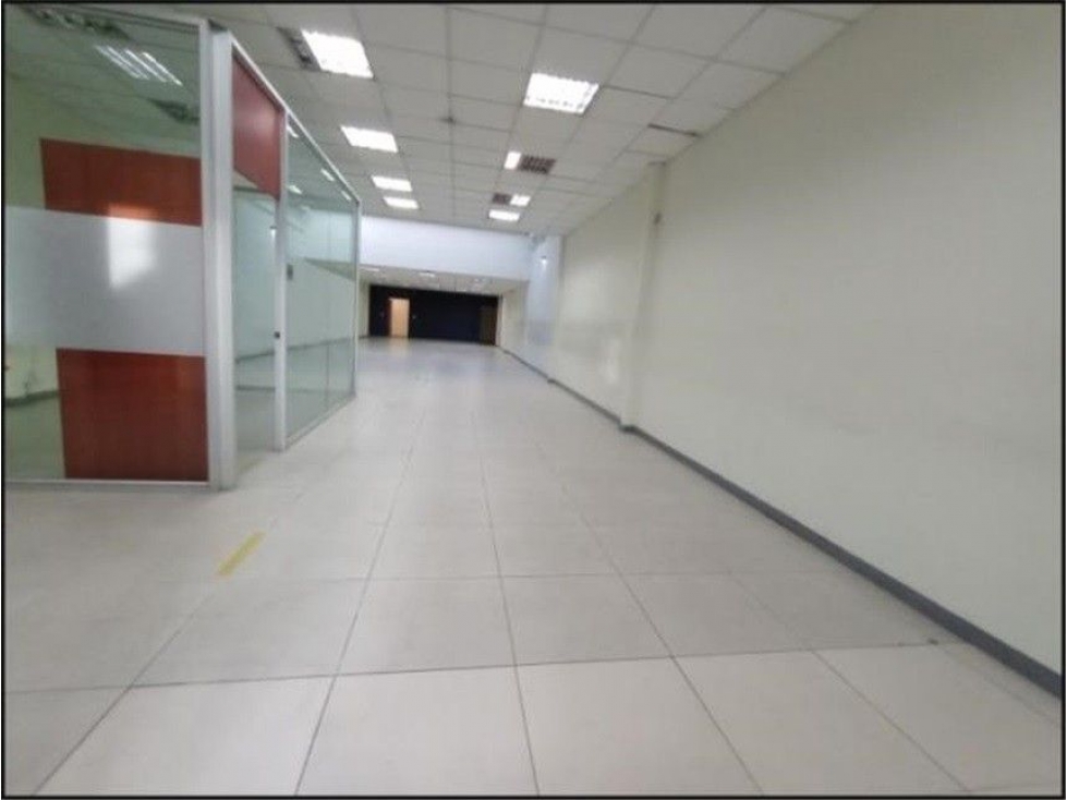Local en venta en Serafina I Sector, San Cristóbal — foto 2