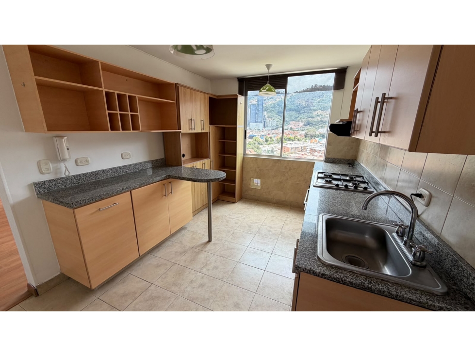 ¡DÃPLEX PISO 16 CON BALCÃN, JACUZZI Y VISTA PANORÃMICA AL ORIENTE! — foto 4