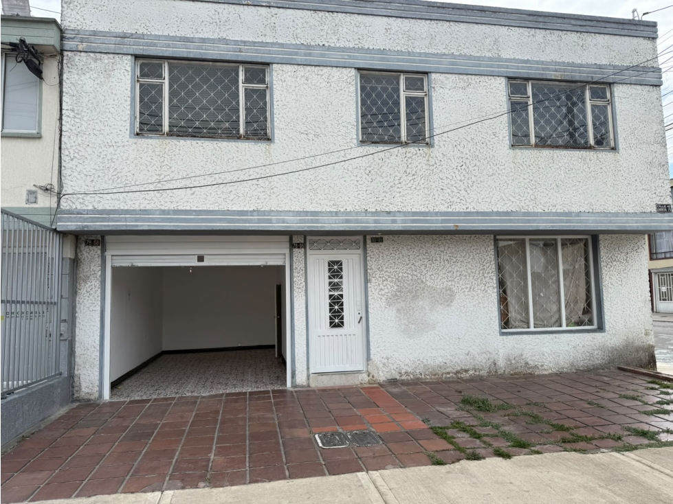 LOCAL COMERCIAL DE 39 M² CON ENTRADA Y SERVICIOS INDEPENDIENTES - 3