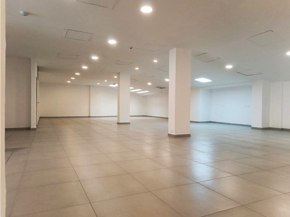 ¡209 MÂ² EN PRIMER PISO Y BAHÃA DE PARQUEO EN CHICÃ RESERVADO! — foto 6