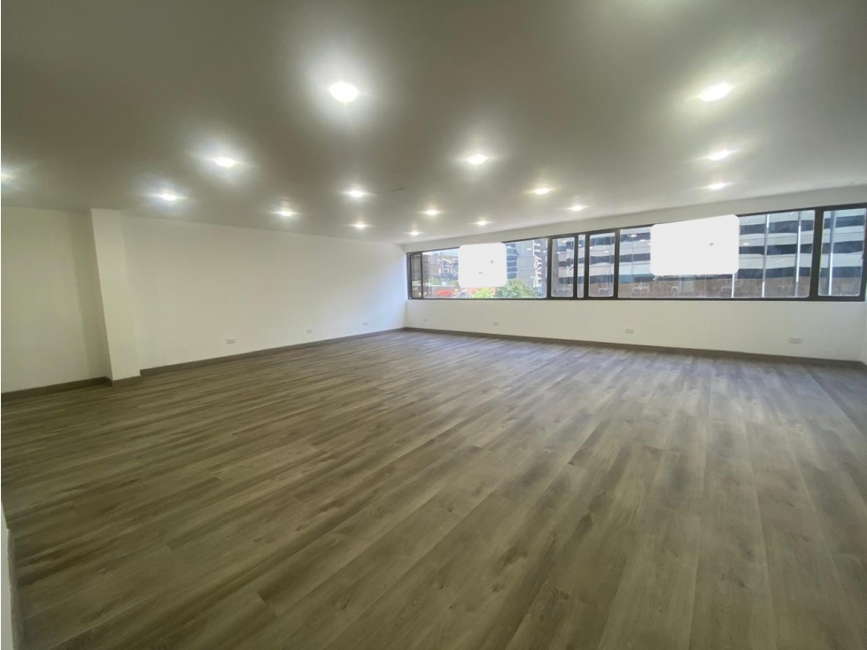 ¡90 MÂ² TOTALMENTE REMODELADOS Y 3 GARAJES EN CENTRO 93! — foto 4