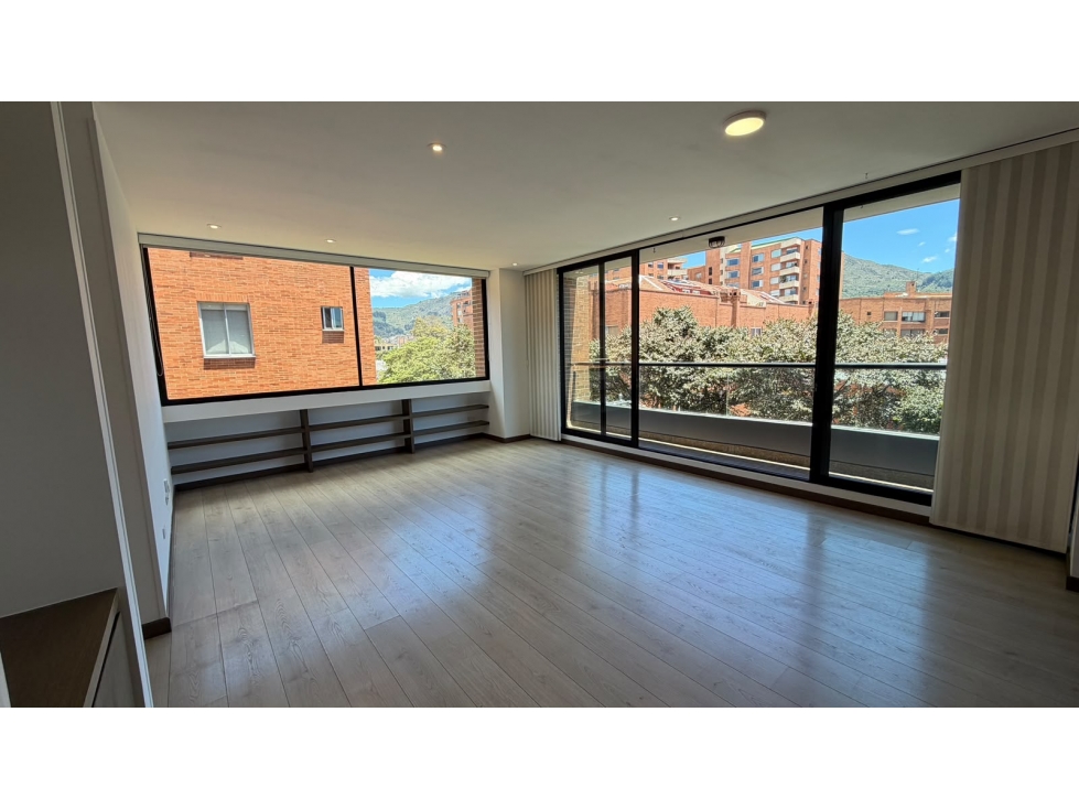 ¡101 MÂ² EXTERIORES CON BALCÃN, 2 GARAJES EN LA CALLE 106! — foto 3