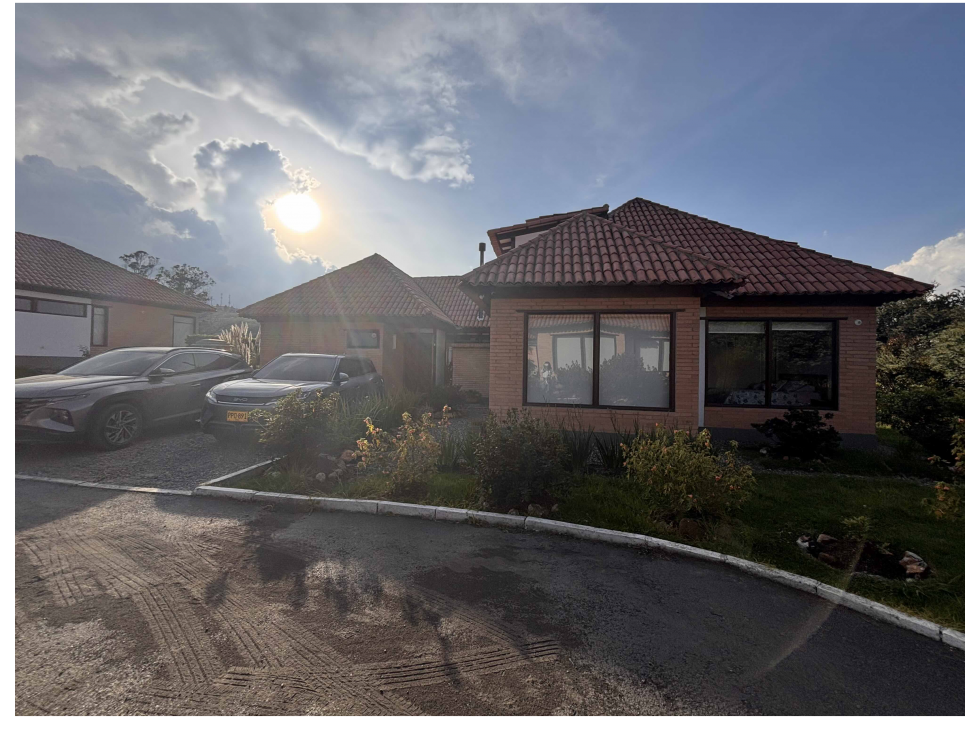Venta casa campestre Sesquilé Cundinamarca - Conjunto cerrado - 2