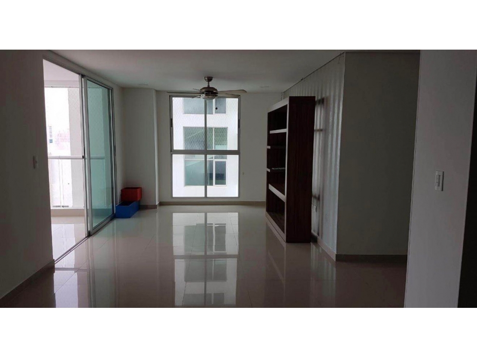 VENTA APARTAMENTO EDIFICIO TAURUS MANGA CARTAGENA — foto 2