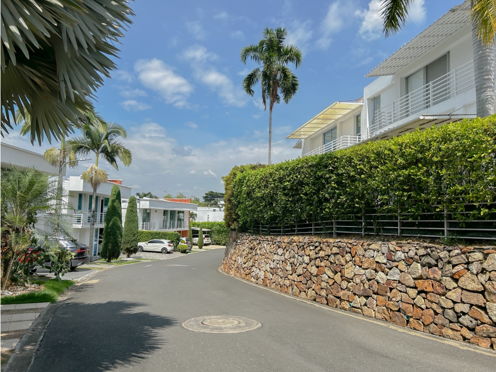 Casa en Venta con Piscina Pance Cali - 1