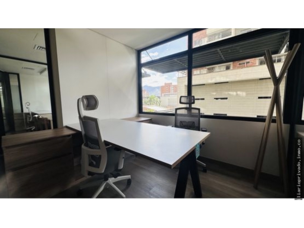 Venta /arriendo oficina moderna en edificio inteligente — foto 3
