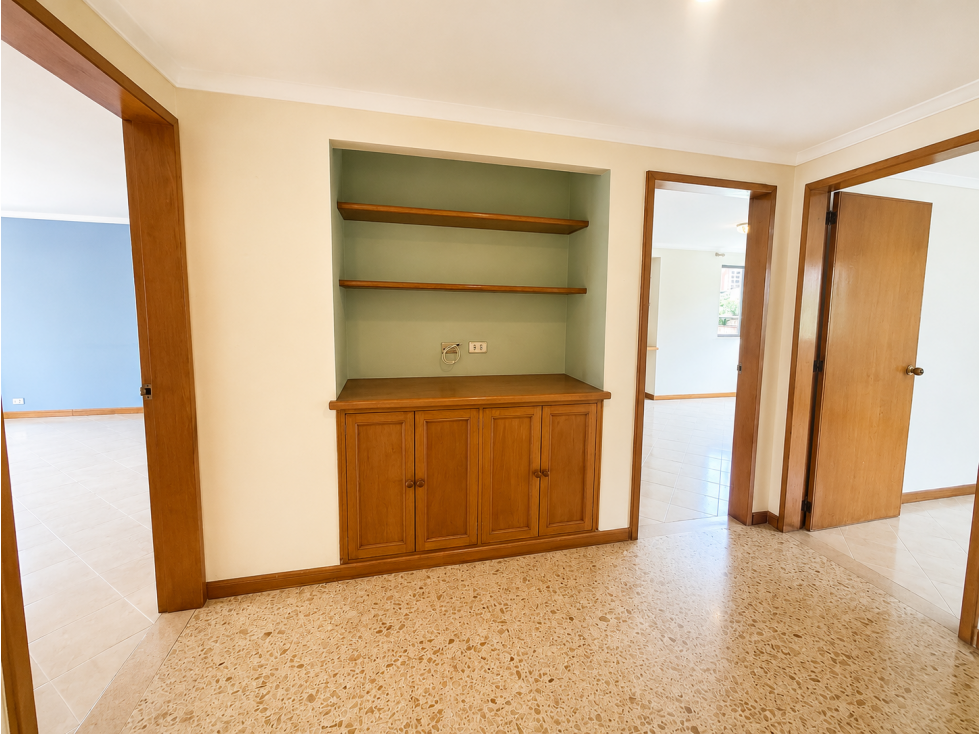 Venta de apartamento .256 m2 para remodelar en Castropol | El Poblado — foto 6