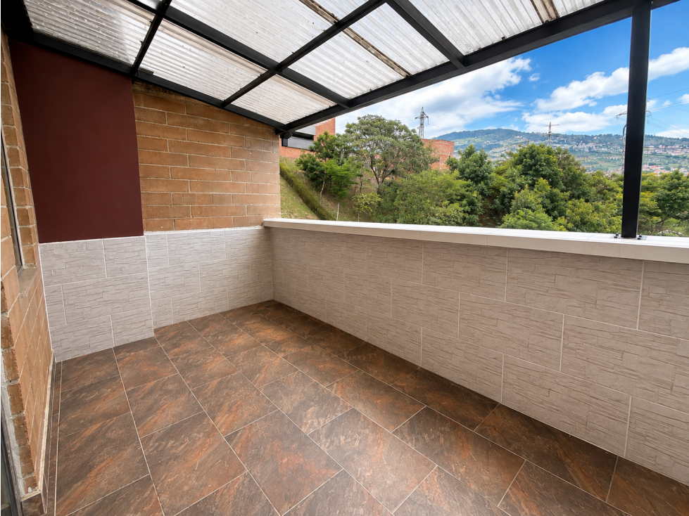 VENTA DE APARTAMENTO REMODELADO CON TERRAZA CALASANZ PARTE ALTA — foto 6