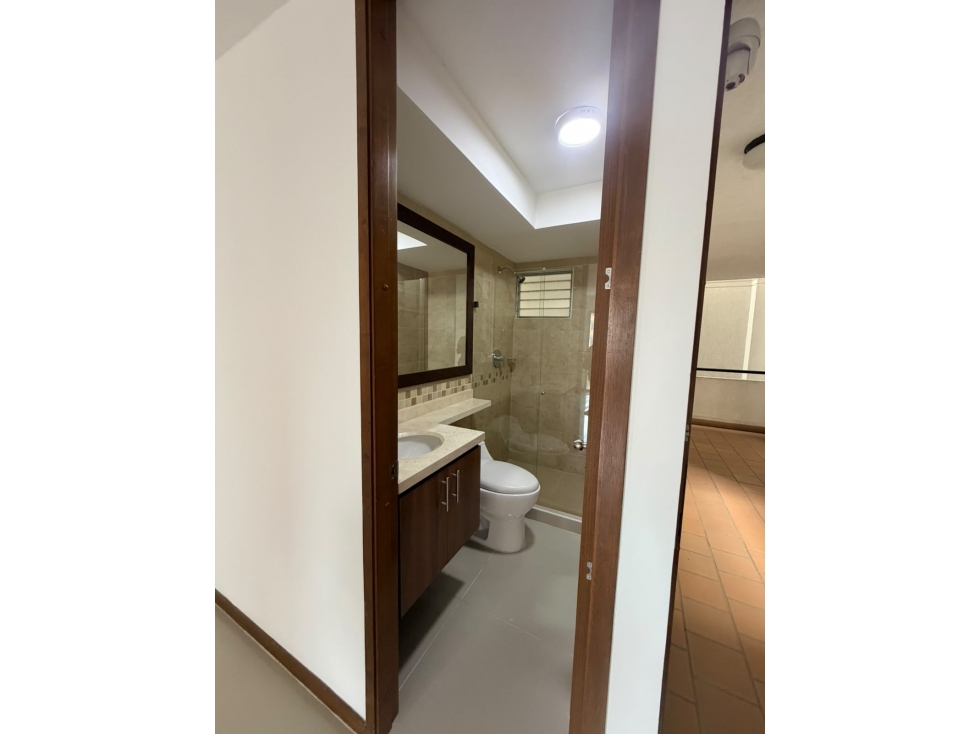 VENDO APARTAMENTO PISO 6 EN CALI BOCHALEMA (JOH) CW:10378397 — foto 5