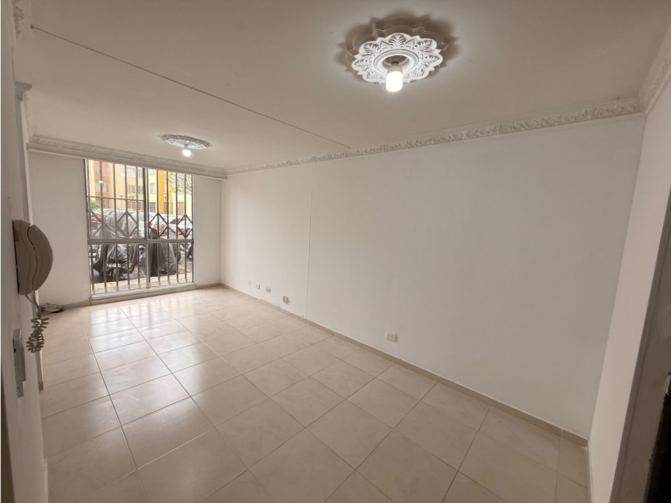 VENDO APARTAMENTO PISO 1 EN LOS ALMENDROS (JPG) CW:10491013 — foto 3