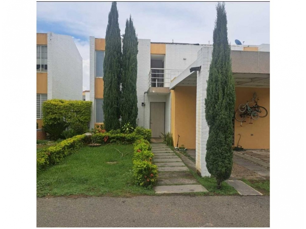 VENDO CASA EN EL CASTILLO JAMUNDI (AMR) CW:10463263