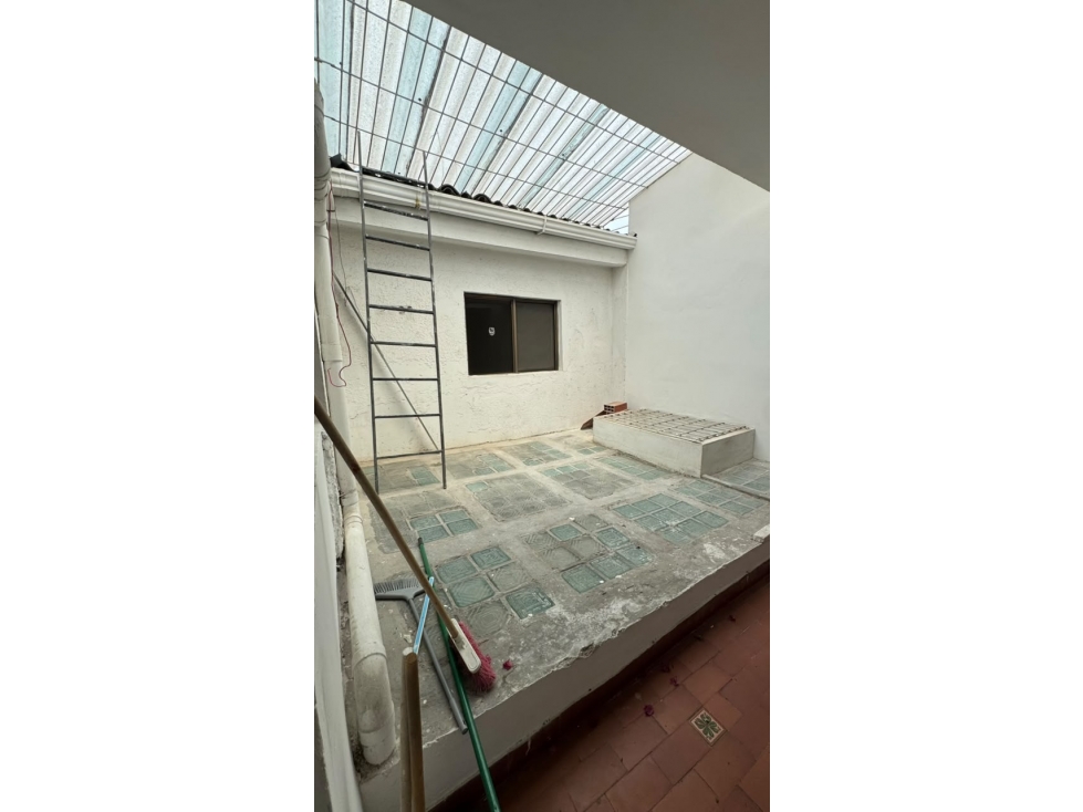 VENDO CASA DE 2 PISOS INDEPENDIENTES EN EL REFUGIO (P.Z) CW:10457131 — foto 3