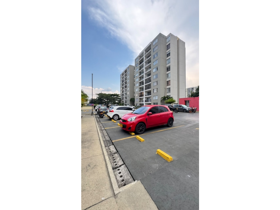 VENDO APARTAMENTO PISO 9 EN CALI BOCHALEMA (P.Z) CW:10478870