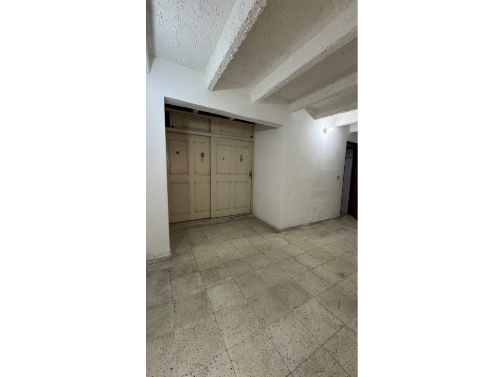 VENDO CASA DE 2 PISOS INDEPENDIENTES EN EL REFUGIO (P.Z) CW:10457131 — foto 4