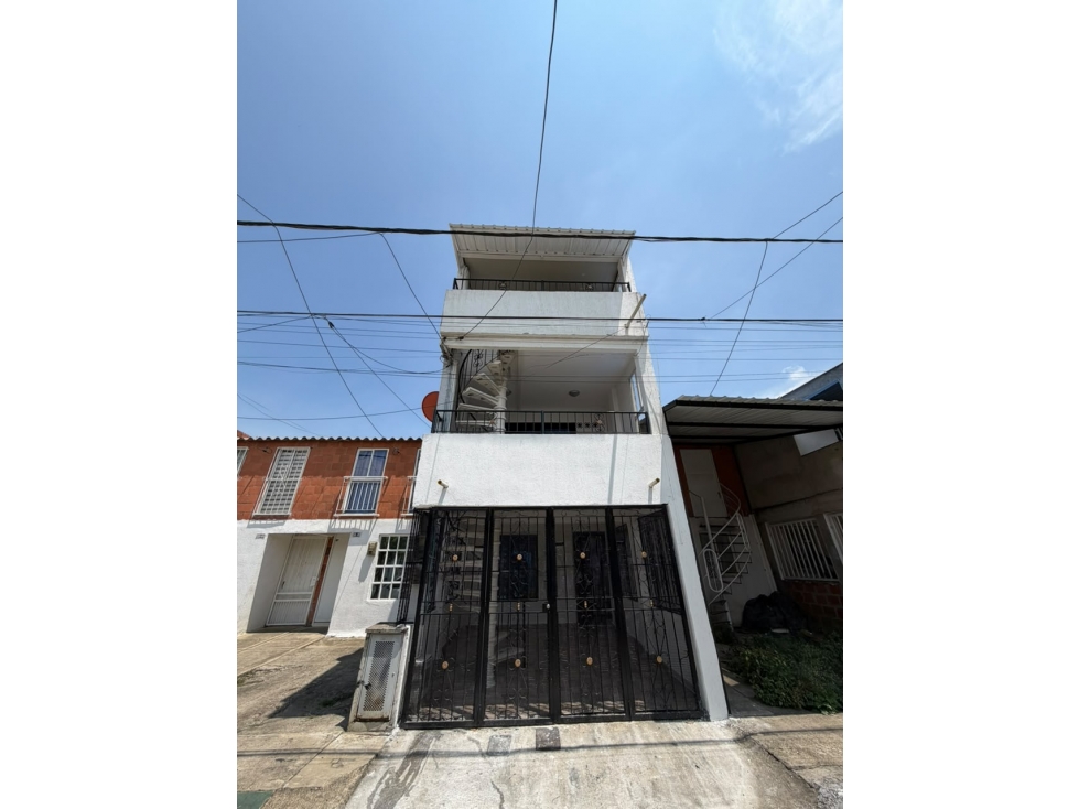 VENDO CASA BIFAMILIAR CIUDADELA DE LAS FLORES JAMUNDI (I.K)CW:10478773