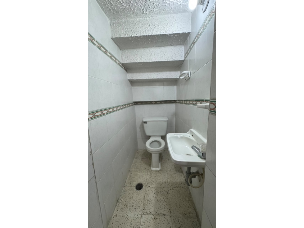VENDO CASA DE 2 PISOS INDEPENDIENTES EN EL REFUGIO (P.Z) CW:10457131 — foto 5