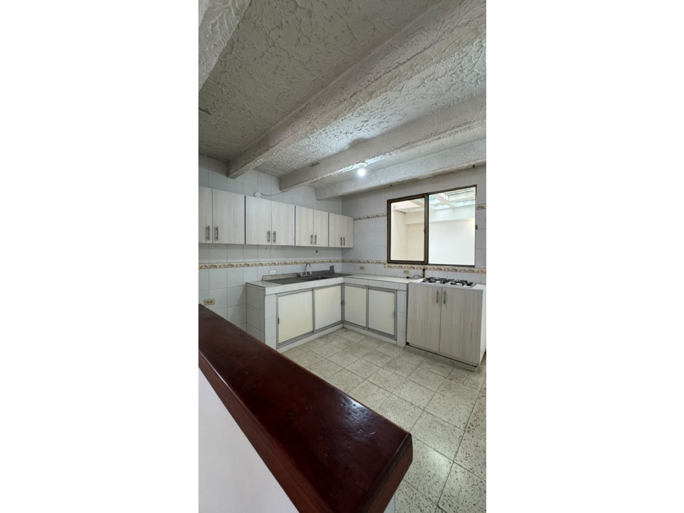 VENDO CASA DE 2 PISOS INDEPENDIENTES EN EL REFUGIO (P.Z) CW:10457131 — foto 6