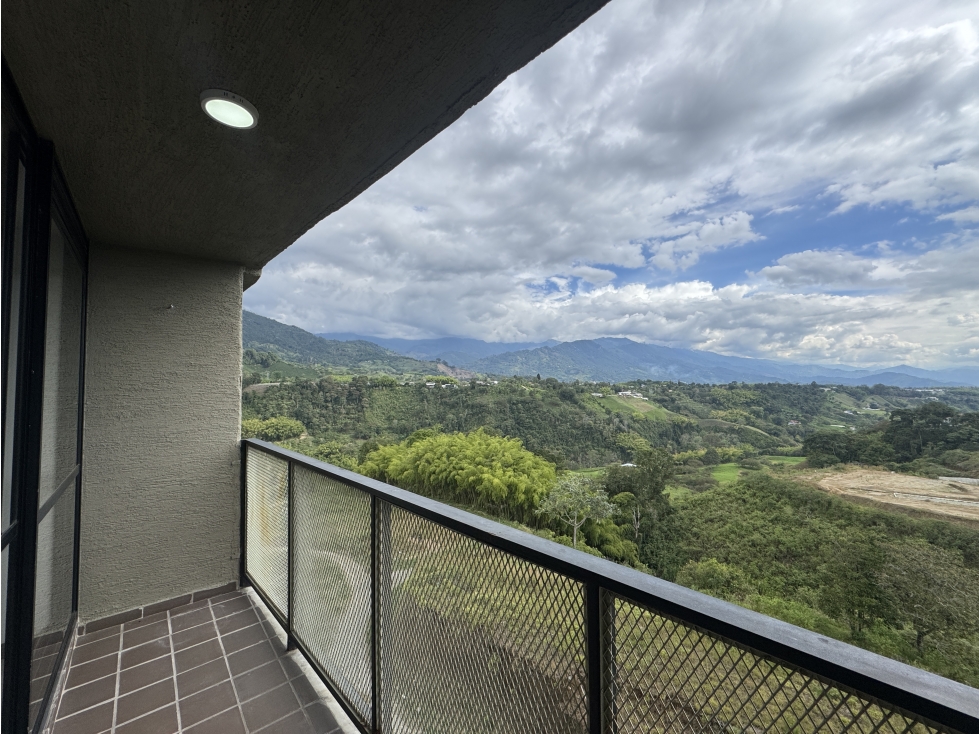 APARTAMENTO A LA VENTA EN AVENIDA CENTENARIO CON VISTA A LA CORDILLERA - 1
