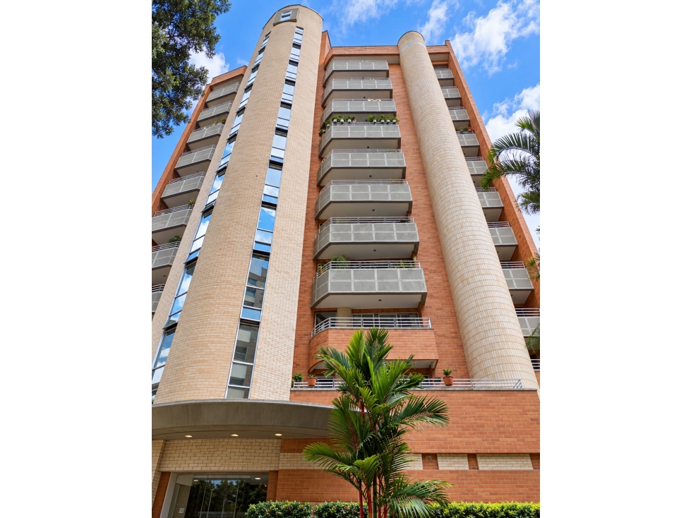 APARTAMENTO LAURELES Sector: Antigua Casa Del Millón
