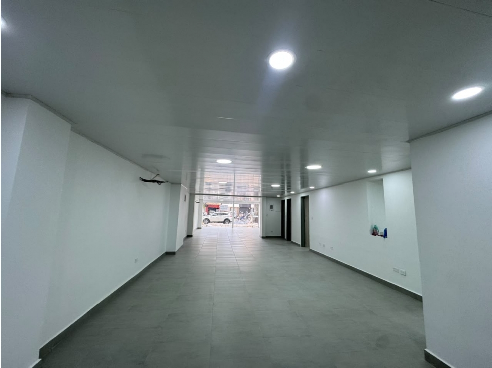Local en arrendamiento para estrenar en el norte de Cali — foto 4