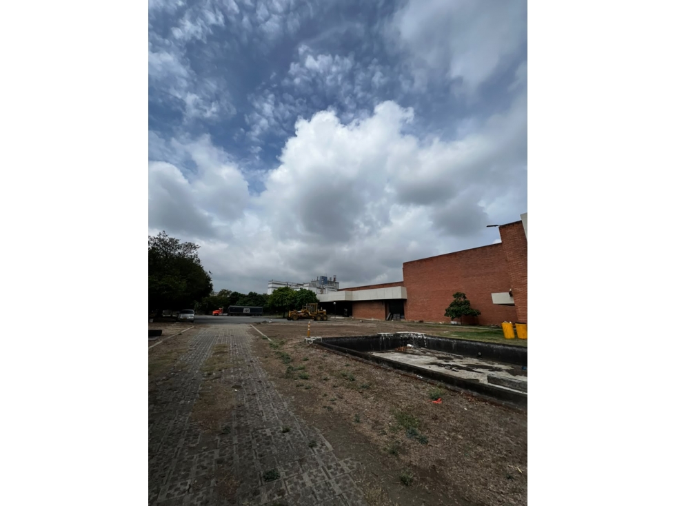 Complejo industrial en venta en Zona Industrial Acopi- Yumbo - 1