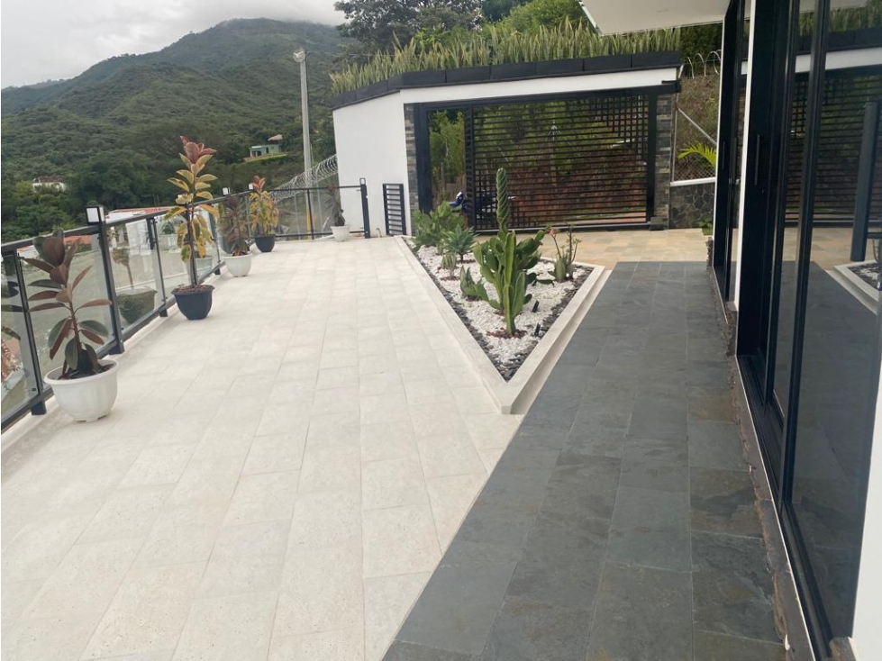 VENTA DE FINCA CAMPESTRE EN SAN JERONIMO ANTIOQUIA — foto 2